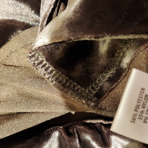 ❤️ NWOT! BAILEY 44 ANTHROPOLOGIE GREEN VELVET SURPLICE TOP, LARGE - Picture 8 of 9